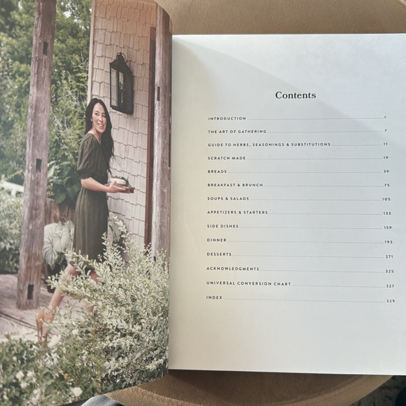 Magnolia Table Cook Book by Joanna Gaines - Picture 6 of 6